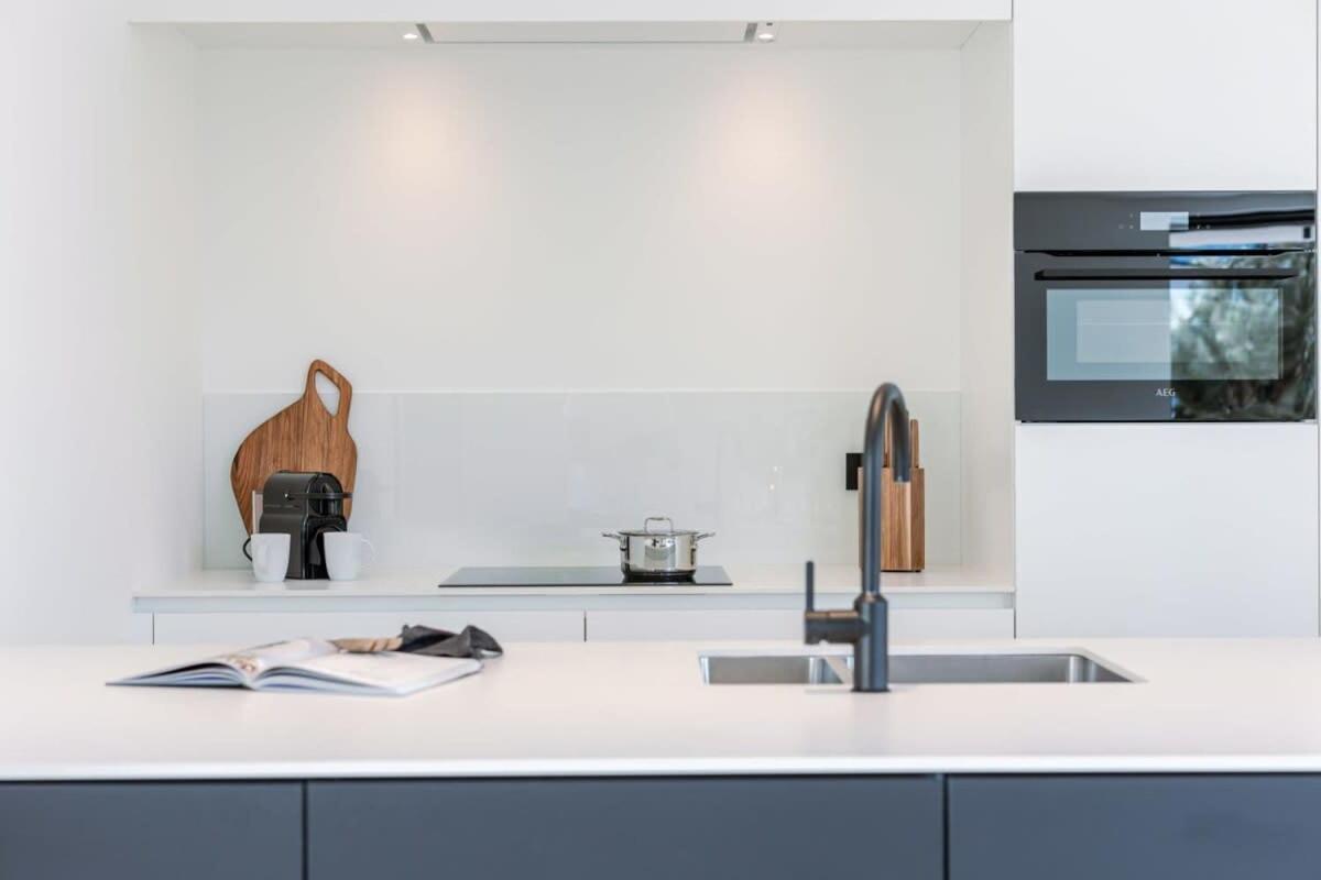 Huswell - Beautiful & Ultramodern Apartment In Oostduinkerke Koksijde Bagian luar foto